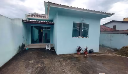 AT50- Excelente Casa no Condomínio Alferes Tiradentes