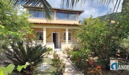 RI0610 - Ótima Casa em Itaipuaçu