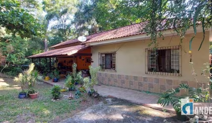 MA0923 - Excelente Casa