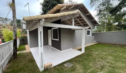 Oportunidade !! Casa 2 Quartos (1 suíte) em condomínio em Itaipuaçu.