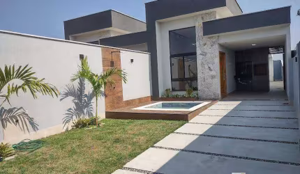 Maravilhosa casa 3 Quartos (1 suíte) prox. a praia no Jd. Atlântico Leste