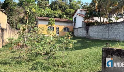 Ótimo terreno comercial e multi familiar no Caju