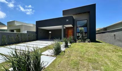 Maravilhosa Casa de Alto Padrão c/ 3 quartos à venda, 162 m² por R$ 900.000 - Cajueiros - Maricá/RJ