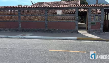ÓTIMA CASA EM SÃO JOSÉ