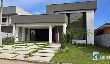 Maravilhosa Casa de alto Padrão c/ fino acabamento c/ 3 quartos à venda, 196 m² por R$ 1.100.000 - Cajueiros (Itaipuaçu) - Maricá/RJ