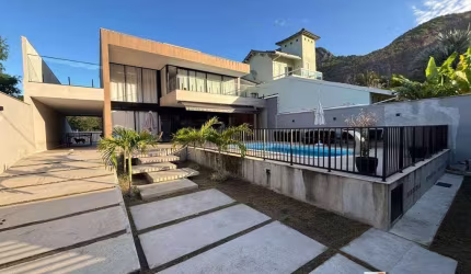 Excelente Casa c/ 2 quartos à venda, 299 m² - Itaipuaçu - Maricá/RJ