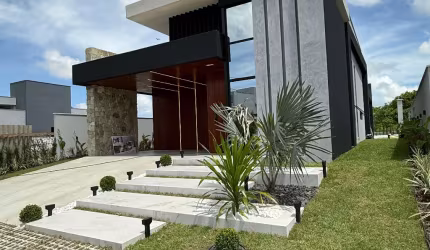 Casa em condomínio fechado