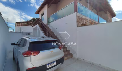 Casa com 3 dormitórios para alugar, 194 m² por R$ 4.180,00/mês - Planalto - Belo Horizonte/MG