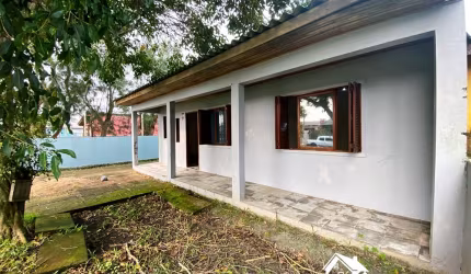 Casa Ampla e Anexo Gourmet com Churrasqueira e Fogão Campeiro na Praia de Cidreira/RS