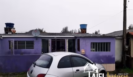 Casa com 4 Dormitórios na Praia de Quintão/RS