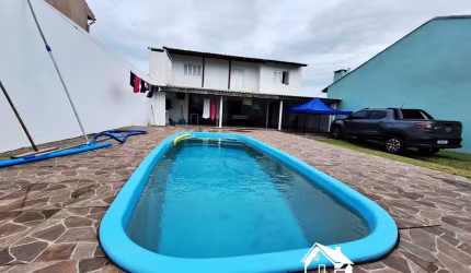 Casa com 4 Dormitórios, Piscina e Espaço Gourmet com Churrasqueira em Salinas na Praia de Cidreira/RS