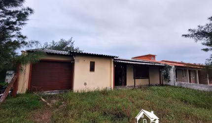 Casa Localizada Apenas 1 Quadra do Mar na Costa do Sol em Cidreira/RS