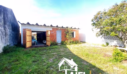 Casa com 3 Dormitórios Aproximadamente 400m do Supermercado Asun - Cidreira/RS