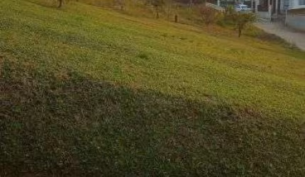 Terreno na zona rural de Piçarras: 600m², aceitamos veículo!