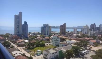 Apartamento todo mobiliado - Vista mar - 02 dormitórios - Andar alto