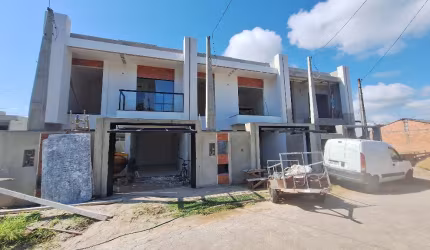 Sobrado de Alto Padrão com Piscina e 3 Dormitórios no Itacolomi
