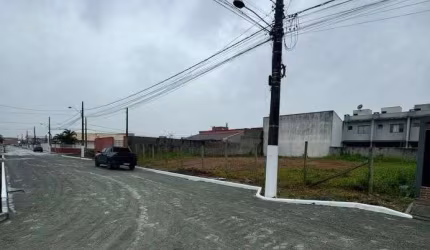 Oportunidade Única: Terrenos de 600m² no Centro de Balneário Piçarras