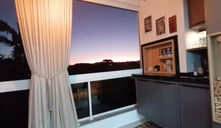 Apartamento de 3 Quartos, Mobiliado e com Suíte, em Balneário Piçarras