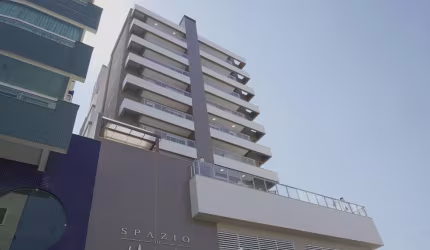 Apartamento sofisticado com 2 suítes e lazer completo perto da praia!