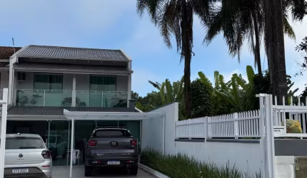 Conforto e espaço em Balneário Piçarras, a poucos metros do mar!