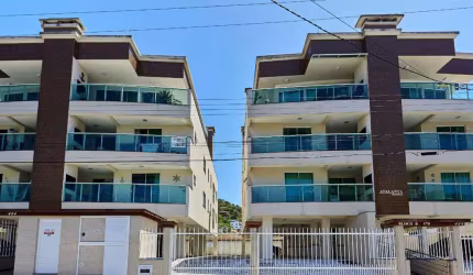 Apartamento com 2 dormitórios no Centro de Bombinhas