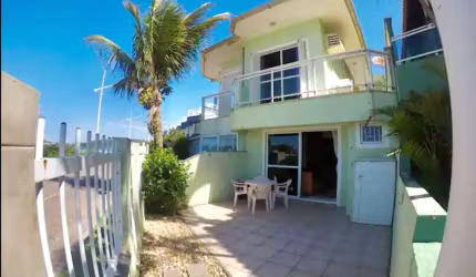 Sobrado Frente Mar em Bombas, Bombinhas