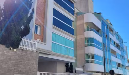 Apartamento com 2 dormitórios à 200m da praia de Bombas, Bombinhas