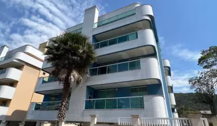 Apartamento com 2 dormitórios no bairro de Bombas, Bombinhas