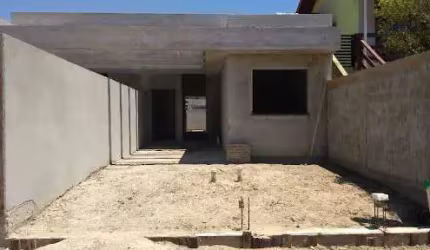 Casa II com 3 dormitórios em Bombas - Bombinhas
