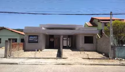 Casa com 3 dormitórios em Bombas - Bombinhas