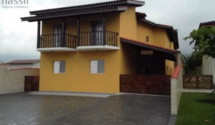 Casa à venda em Bertioga/SP