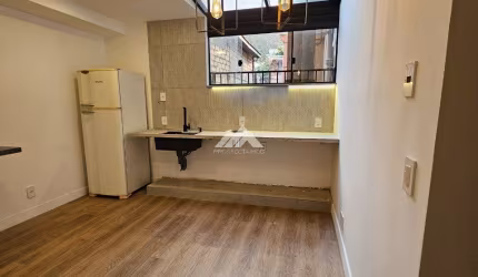 Apartamento À Venda REFORMADO em BOTAFOGO!