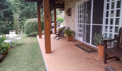 LINDO SITIO COM EXCELENTE INFRAESTRUTURA EM SANTO ANTÔNIO DO PINHAL-SP