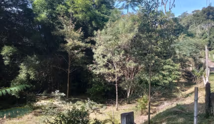 LINDO LOTE PROXIMO AO CENTRO