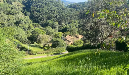 LINDO LOTE EM CONDOMINIO FECHADO