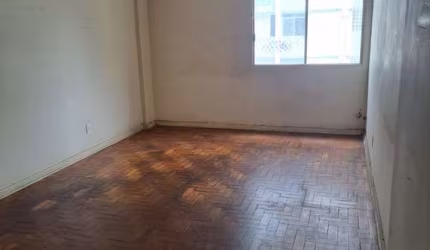 Ed. Perimetral - Excelente Apto. de 02 Dormitórios - 70m²  Útteis c/ Vaga de garagem;