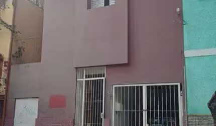 Excelente Sobrado na Bela Vista - Rua Japura - 04 Dormitório com vaga de garagem;