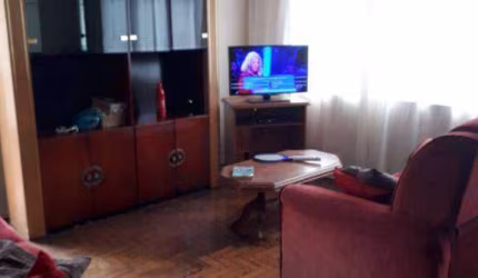 Sobrado com ótimo terreno à venda na Vila Romana