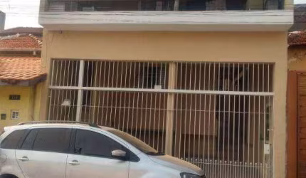 Ótimo imóvel com 3 residências à venda na Vila Zat