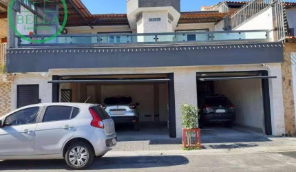 Excelente casa assobradada à venda no Jardim Marisa