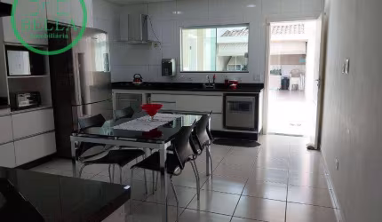 Sobrado com 4 dormitórios à venda, 214 m² por R$ 1.350.000,00 - Parque São Domingos - São Paulo/SP