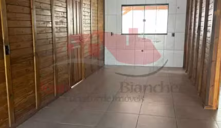 ÓTIMA CASA PARA LOCAÇÃO EM CAMBORIÚ