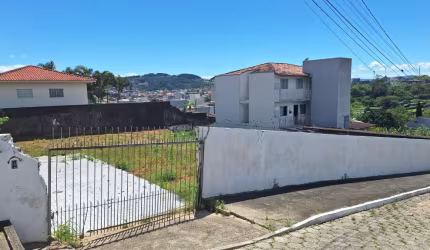 Terreno 600 m² em São Josè