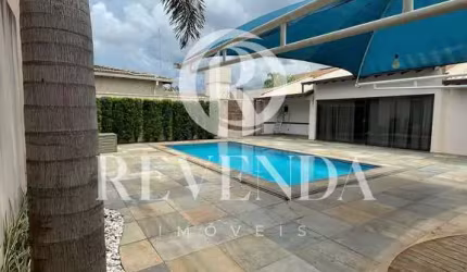 Casa à venda, no bairro Umuarama, UBERLANDIA - MG