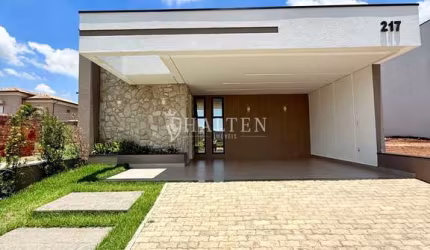 Casa Térrea à Venda no Condomínio Jardim dos Lírios - Paulínia