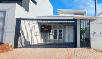 Casa para Venda em Cascavel, TROPICAL 3, 3 dormitórios, 1 suíte, 2 banheiros, 2 vagas