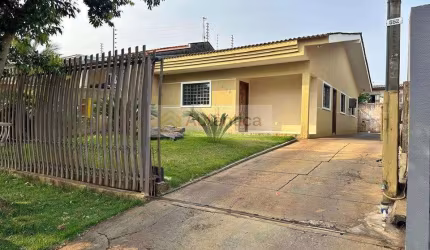 Casa para Venda em Cascavel, CANADÁ, 2 dormitórios, 1 banheiro, 5 vagas