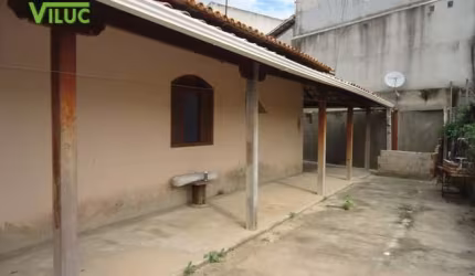 Casa com 3 quartos à venda na Dom Aristides Porto, --, Parque Xangri-Lá, Contagem por R$ 580.000