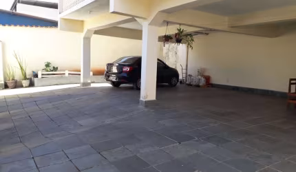 Casa com 3 quartos à venda na Jati, --, Vila Pérola, Contagem por R$ 750.000