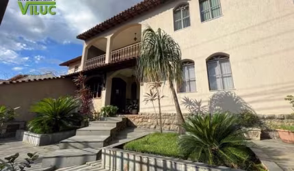 Casa com 3 quartos à venda na dos Economistas, --, Alípio de Melo, Belo Horizonte por R$ 950.000